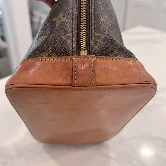 LOUIS VUITTON Alma Vintage Monogram Handbag Monogram Canvas - Picture 14 of 14
